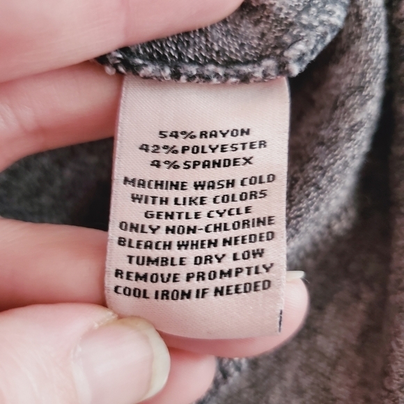 1143 * Juicy Couture Twist Front Hem Top Gray Size M - Picture 5 of 11